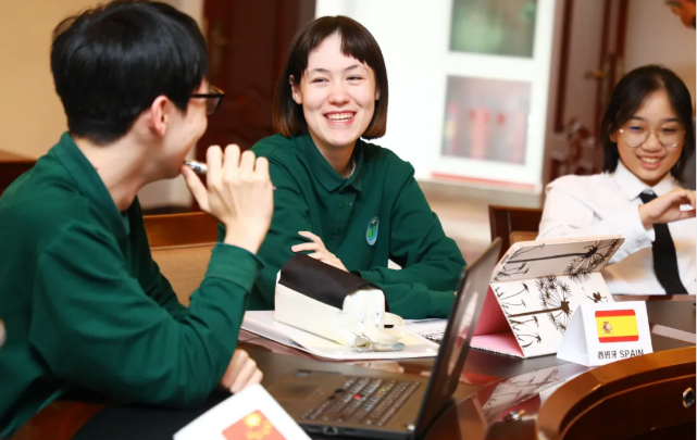 普高部班，青苗学校推出超千万奖学金，只要你足够优秀，一切皆有可能(图2)