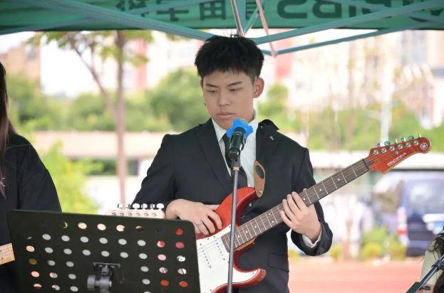 百花齐放！青苗学校昆明校区2024届G12毕业生人均3份Offer！(图19)