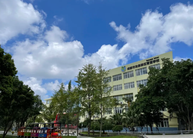 成都市龙泉驿区青苗学校2025-2026年招生简章！(图3)