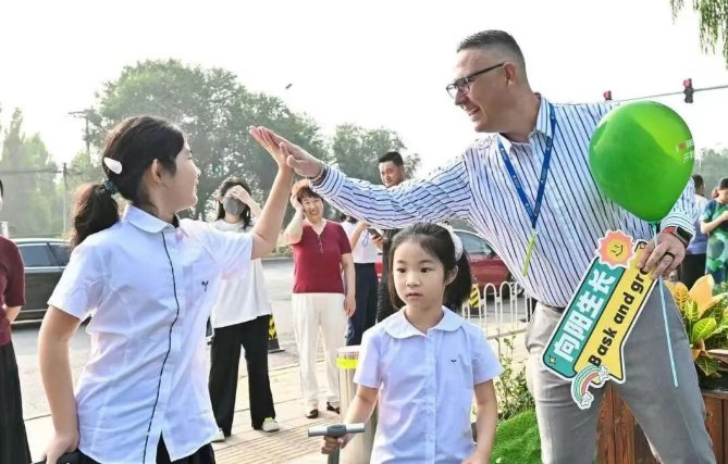 青苗开学日：1000 张笑脸点亮校园，携手书写新旅程(图16)